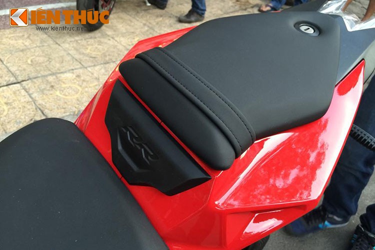 “Khui thung” BMW S1000RR 2015 do choe dau tien tai VN-Hinh-5